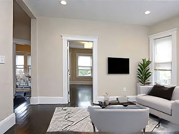 4th image of 41 Saint Edward Rd #3