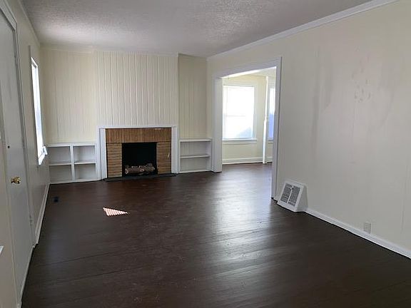 2nd image of 2116 E 67th Ter