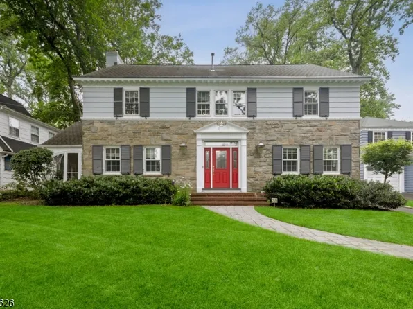 38 Claremont Dr, Maplewood Twp., NJ 07040