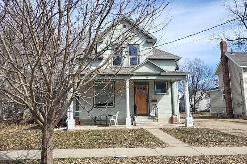 1st image of 513 11th St SW