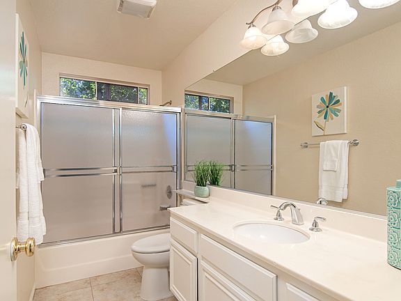 3rd image of 7525 Angeton Dr