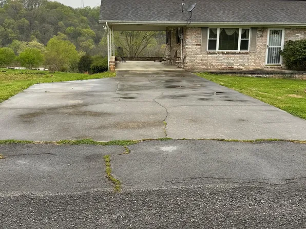 529 Vinson Dr, Newport, TN 37821