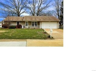 348 Roanoke Dr, Belleville, IL 62221