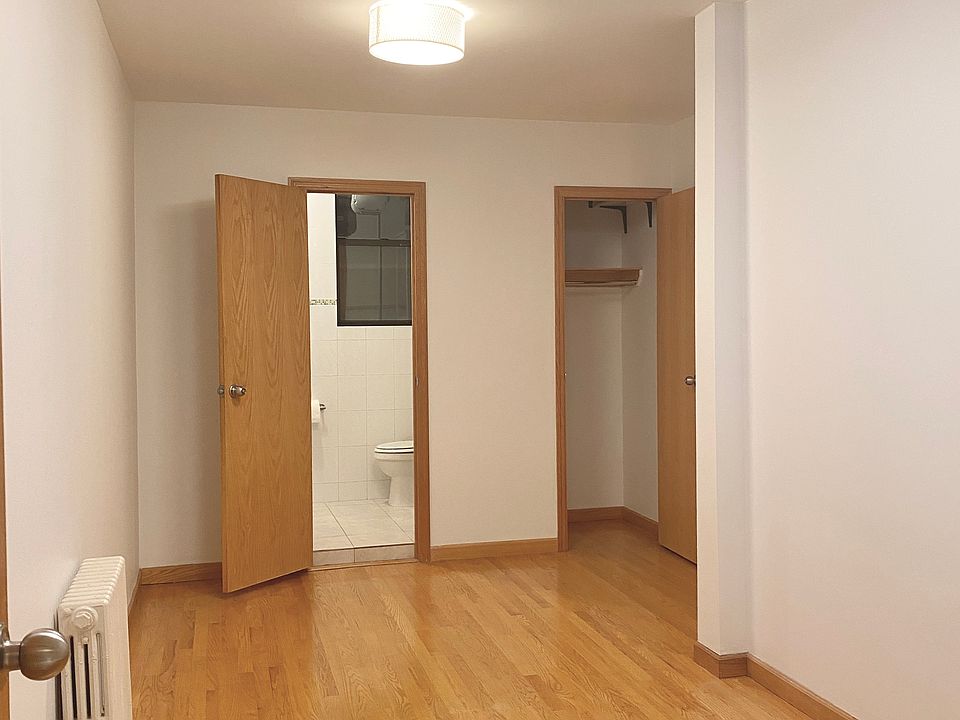 2nd image of 1712 2nd Ave APT 5N