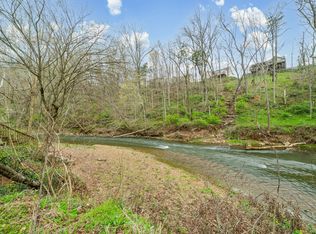 1677 Rains Rd, Clarksville, TN 37042