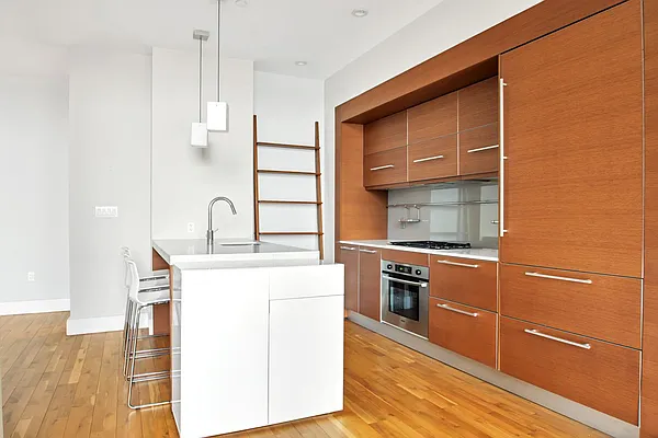 Rented by Compass | media 9