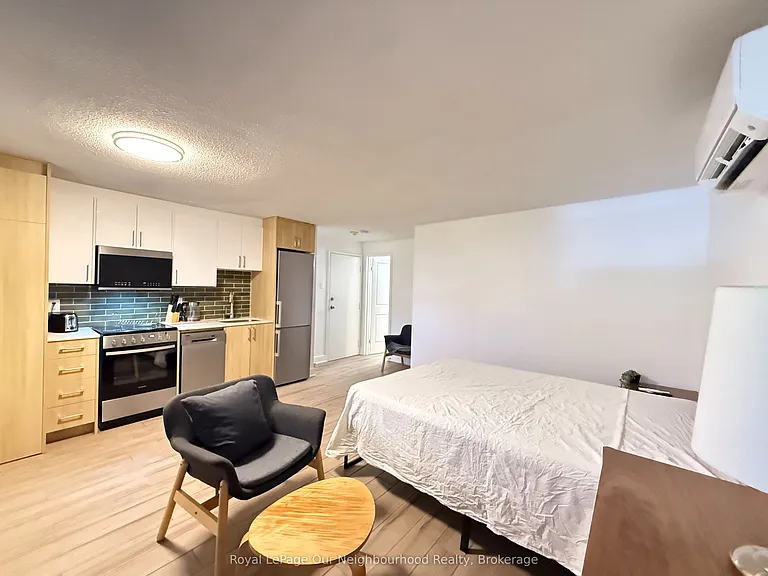 160 Dowling Ave #102 — Photo 5