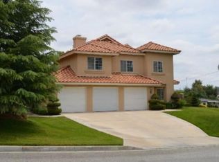 12247 Vista Crest Dr, Yucaipa, CA 92399
