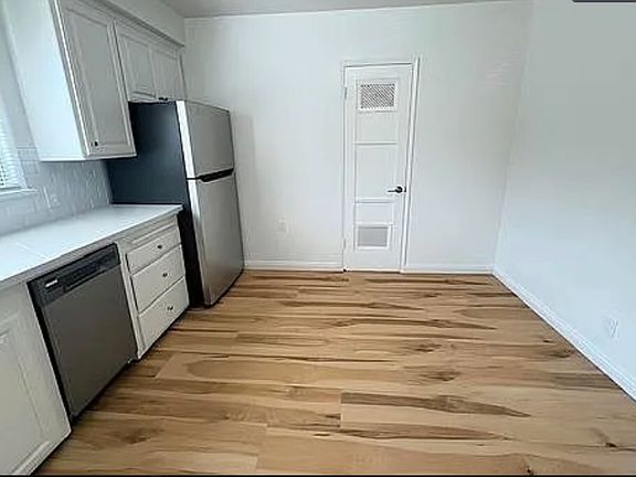 5th image of 6412 Roble Ave APT 1