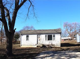 11126 N Kenwood Ave, Kansas City, MO 64155