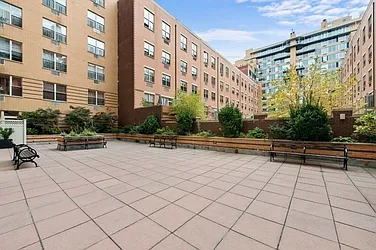 Rented by Living New York