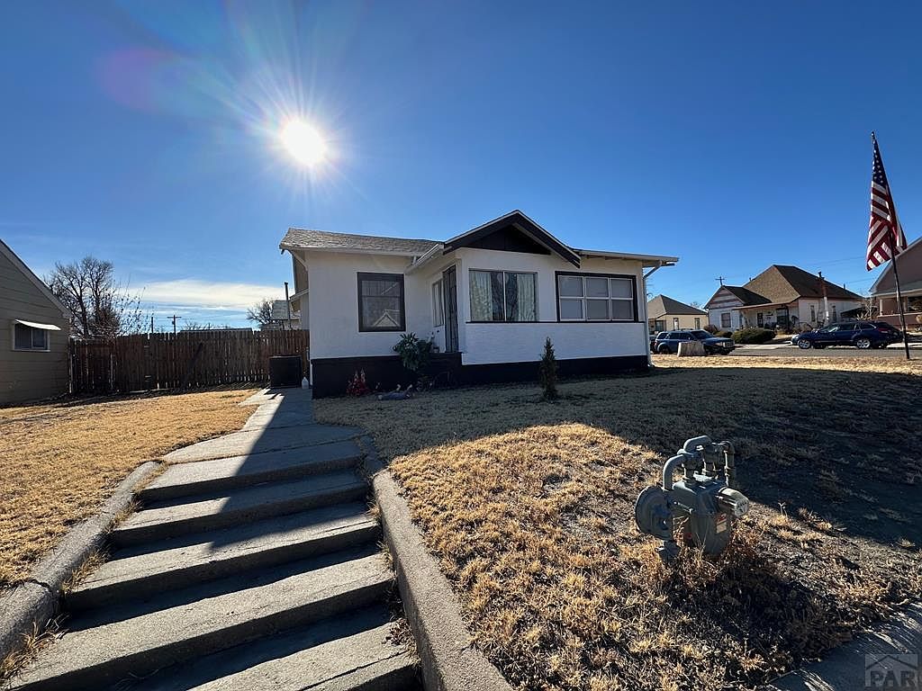 318 W 10th St, La Junta, CO 81050 MLS 219474 Zillow
