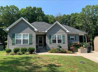 7256 Sugar Camp Dr, Greenbrier, TN 37073
