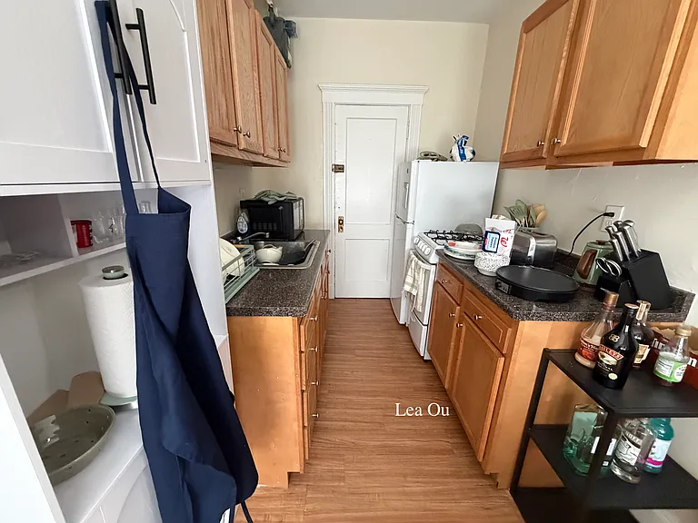 235 Park Dr #6 — Photo 5