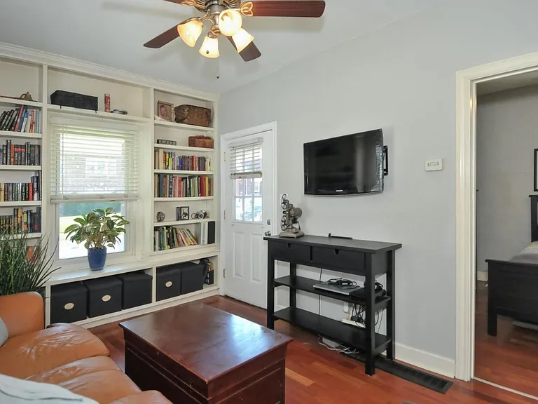 2226 S Shelby St — Photo 8