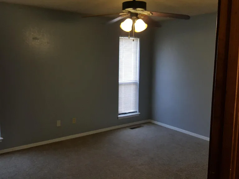 432 Conestoga Dr — Photo 5