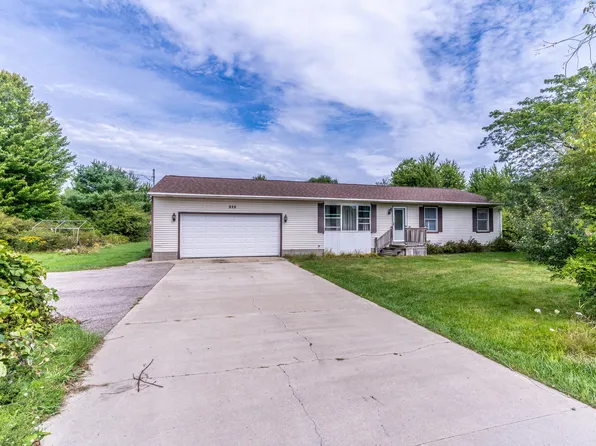 928 E Riley Thompson Rd, Muskegon, MI 49445