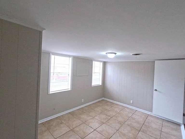 4898 Dianne Dr — Photo 9
