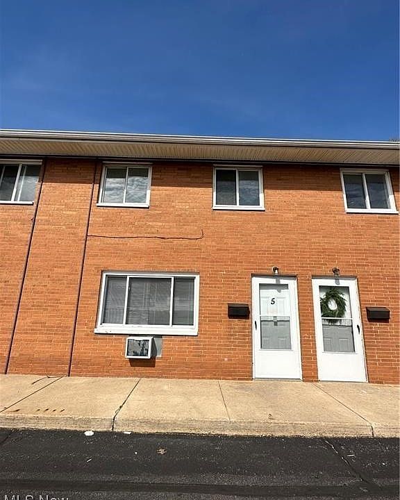 1st image of 29904 Euclid Ave Unit 1-5A