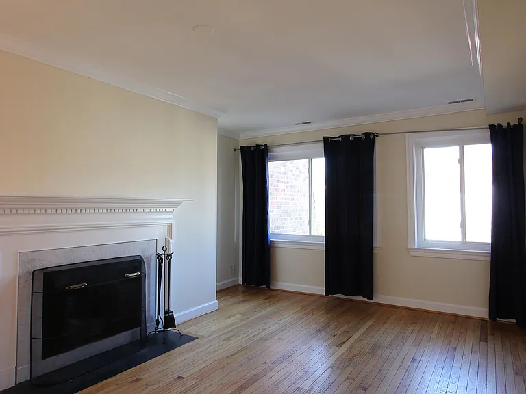 1224 Eton Ct NW — Photo 6