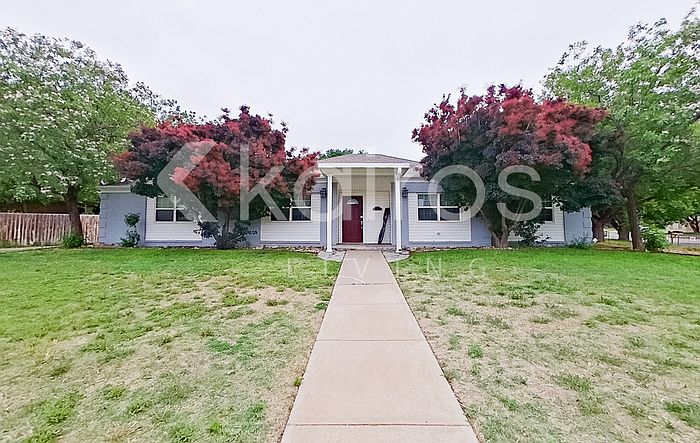 1st image of 10 Idlewood Ln