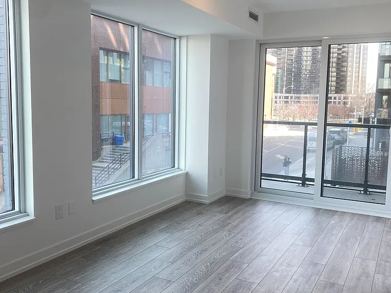 1100 Sheppard Ave N #231 — Photo 3