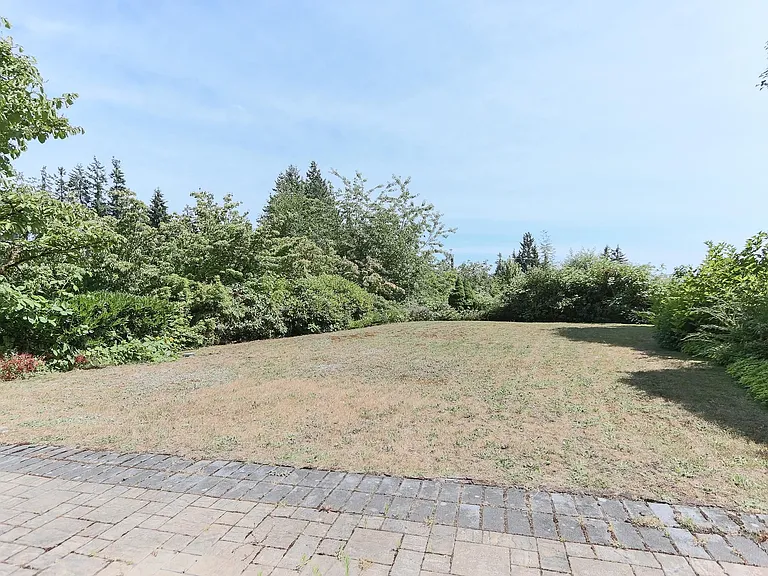 545 Thetford Pl — Photo 18