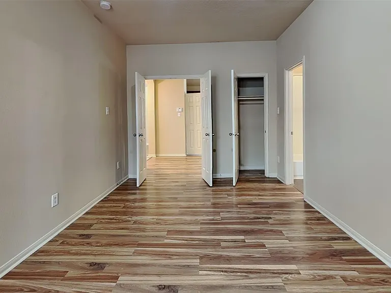 1411 Cameron Park Ln — Photo 22