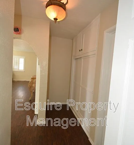165 Wilson Ave — Photo 11