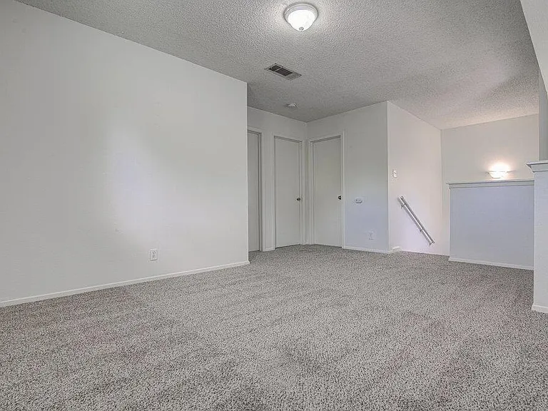 3560 Ranch Road 2222 — Photo 14