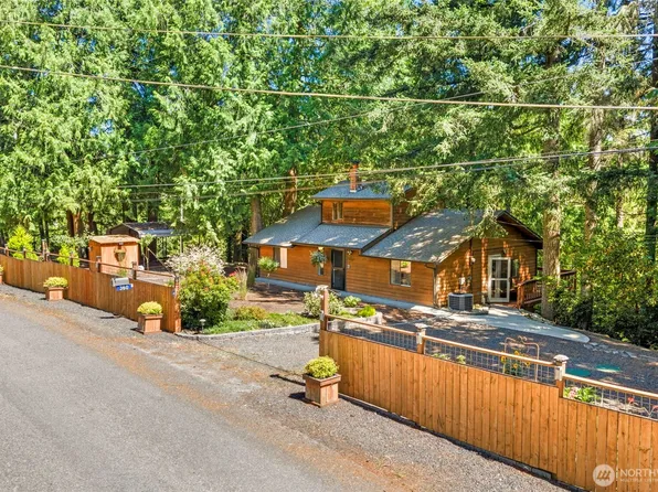 360 Kingsway W, Bremerton, WA 98312
