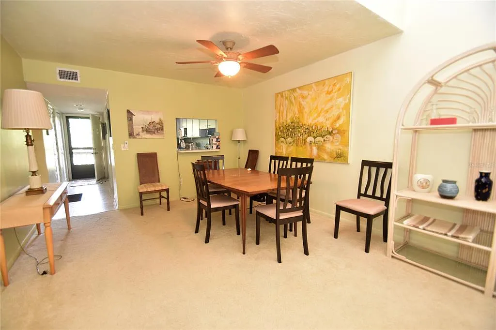 1531 Clower Creek Dr — Photo 3