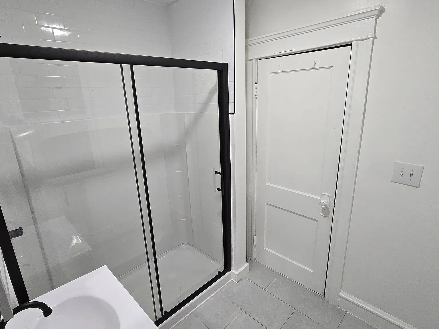 3 bed, 1242 sqft, $2,200 — Photo 4