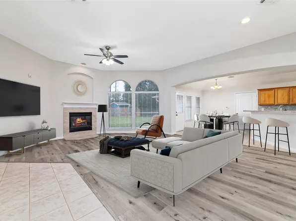 4602 Western Branch Ct, Houston, TX 77066