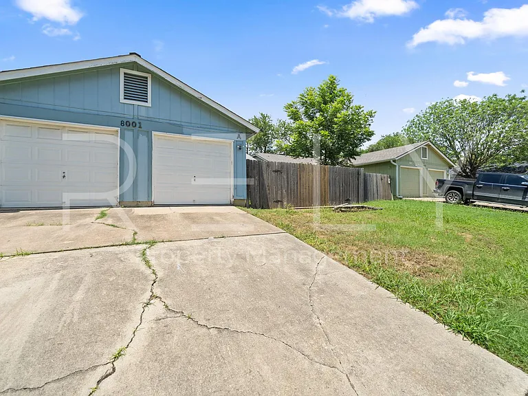 8001 W Gate Blvd #A — Photo 39