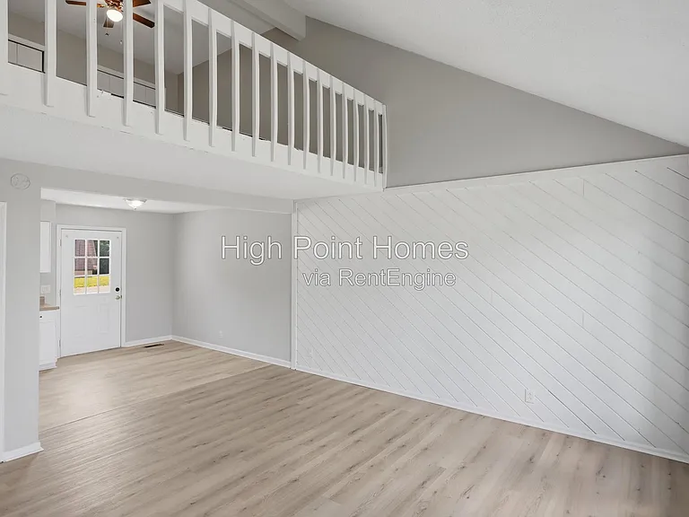 90 Park St #109 — Photo 11