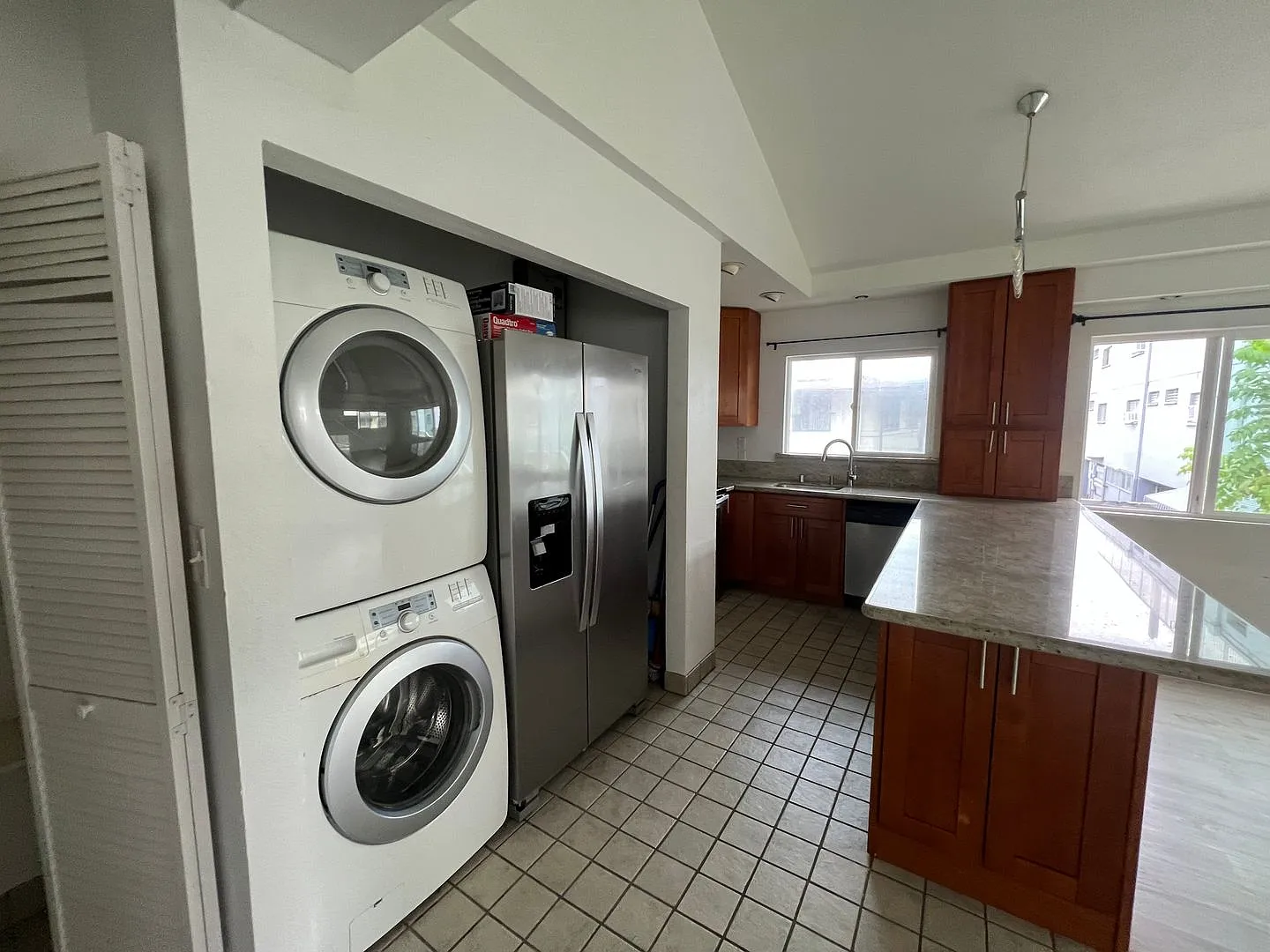 b3989k — Photo 3