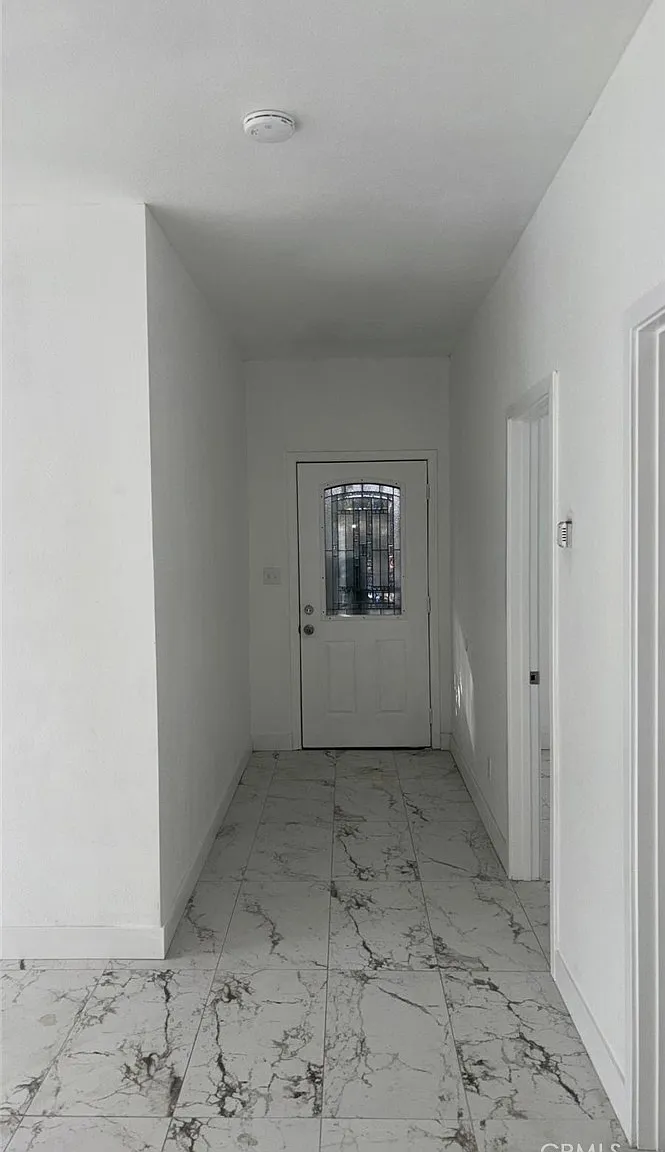 5 bed, 1170 sqft, $3,800 — Photo 4