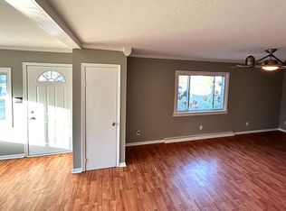 13120 Elsworth St, Leo, IN 46765