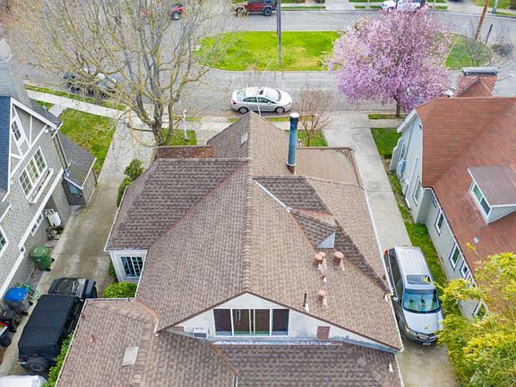 5th image of 1674 Juanita Ave