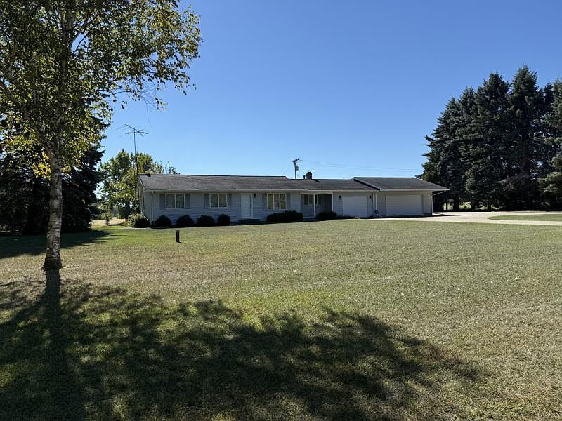1st image of 985 Sand Rd