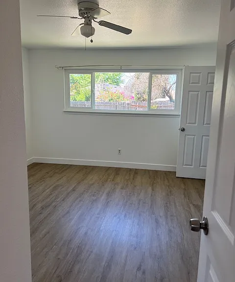 8837 Los Olivas Ct — Photo 12