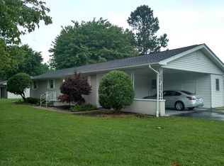 6356 Greenbrae Dr, Paducah, KY 42003