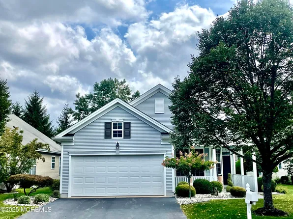 87 Huntington Drive, Jackson, NJ 08527