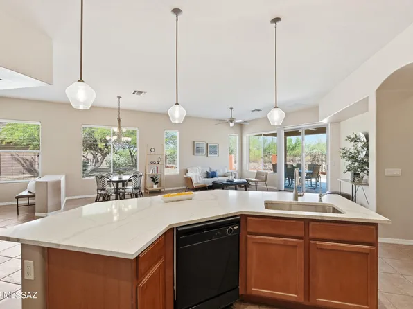 12771 N New Reflection Dr, Marana, AZ 85658