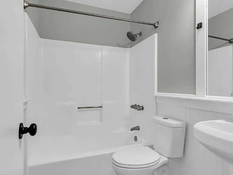 123 Peachtree Dr — Photo 34