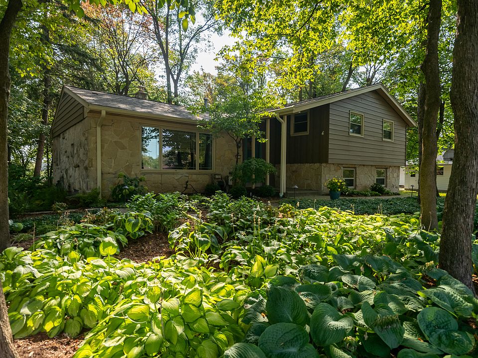 1st image of 6333 W Edgerton Ave