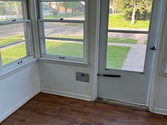 2nd image of 319 Briggs Ave