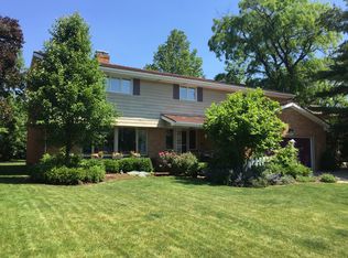 24905 Wimbledon Rd, Beachwood, OH 44122