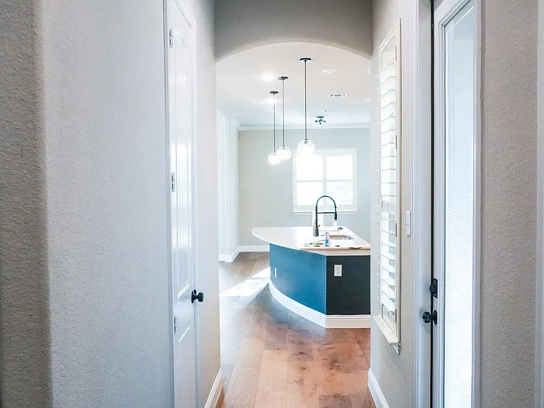 316 Julia Ln — Photo 9